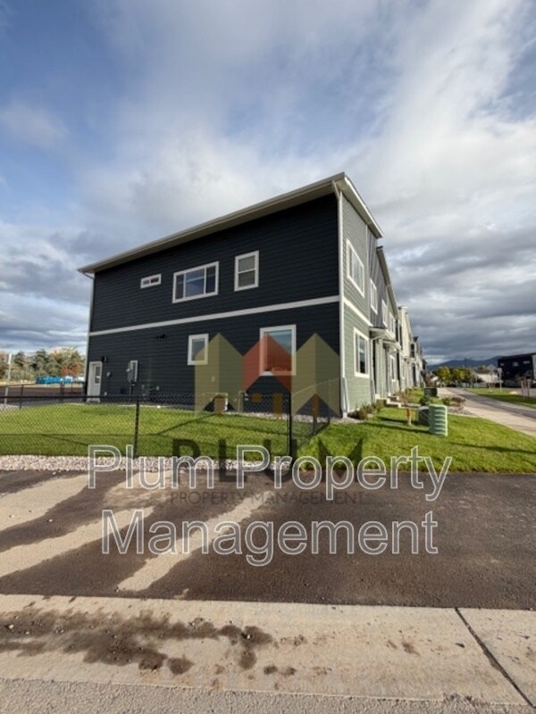 Building Photo - 2301 A Mary Jane Blvd