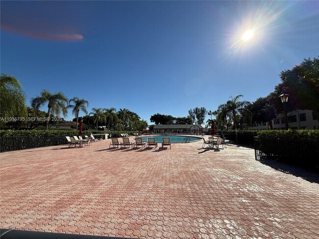 Building Photo - 10426 E Clairmont Cir