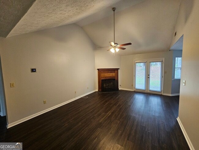 Building Photo - 40 Peachtree Way