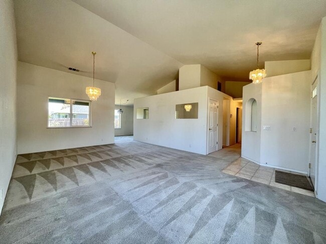 Building Photo - 112 Wagon Wheel Dr