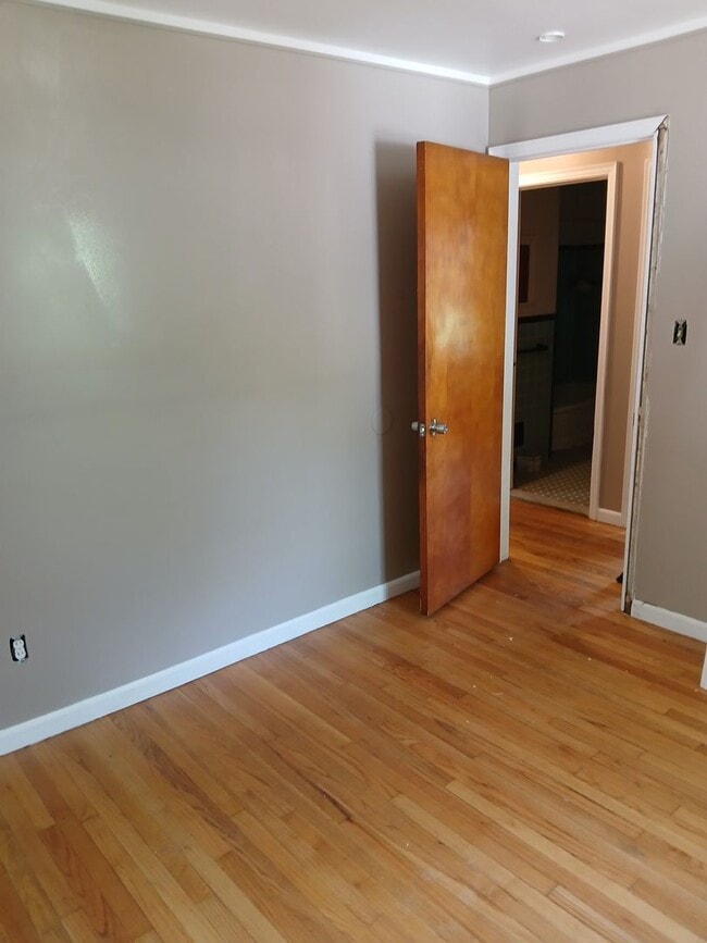 Building Photo - 21099 Blackmar Ave