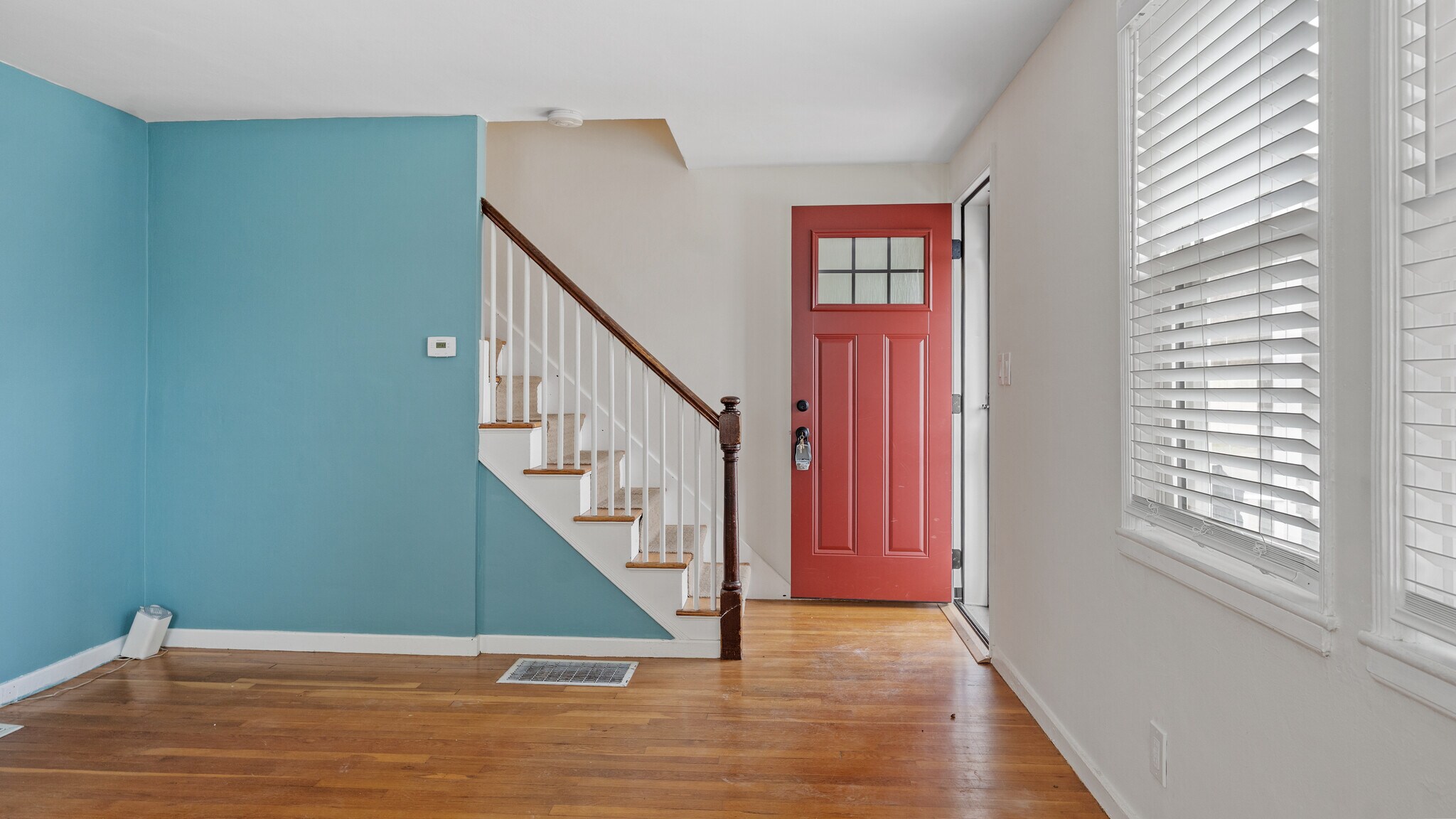 Building Photo - 7 Shangri La Ln