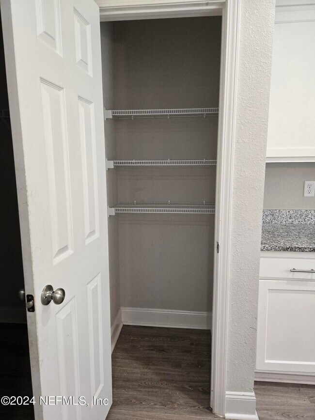 Building Photo - 8516 April St