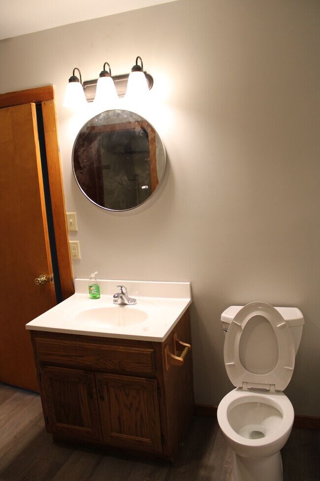 Building Photo - 1412 Houston St