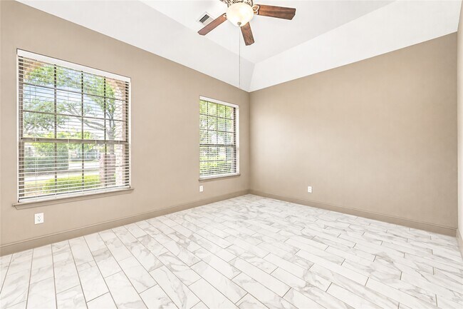 Building Photo - 6210 Bristol Path Ln