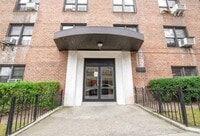 Building Photo - 102-12 65th Ave