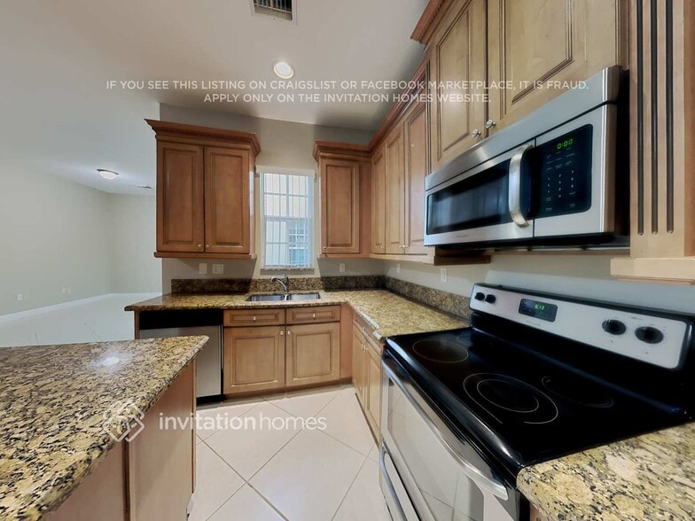 Building Photo - 716 NW 83rd Pl