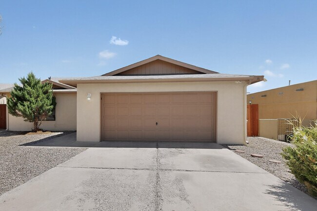 Building Photo - 16 Sheba Pl