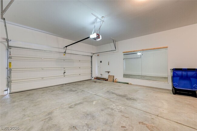 Building Photo - 964 Wagner Valley St