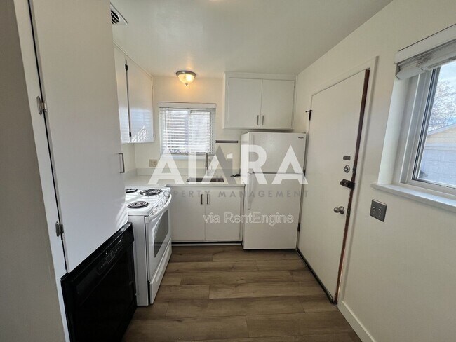Building Photo - 2502 S 700 E