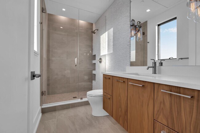 Building Photo - 200 Ocean Ave N