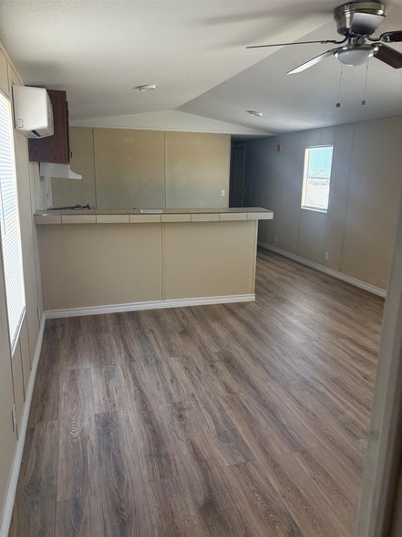 Building Photo - 339 Lewis Dr