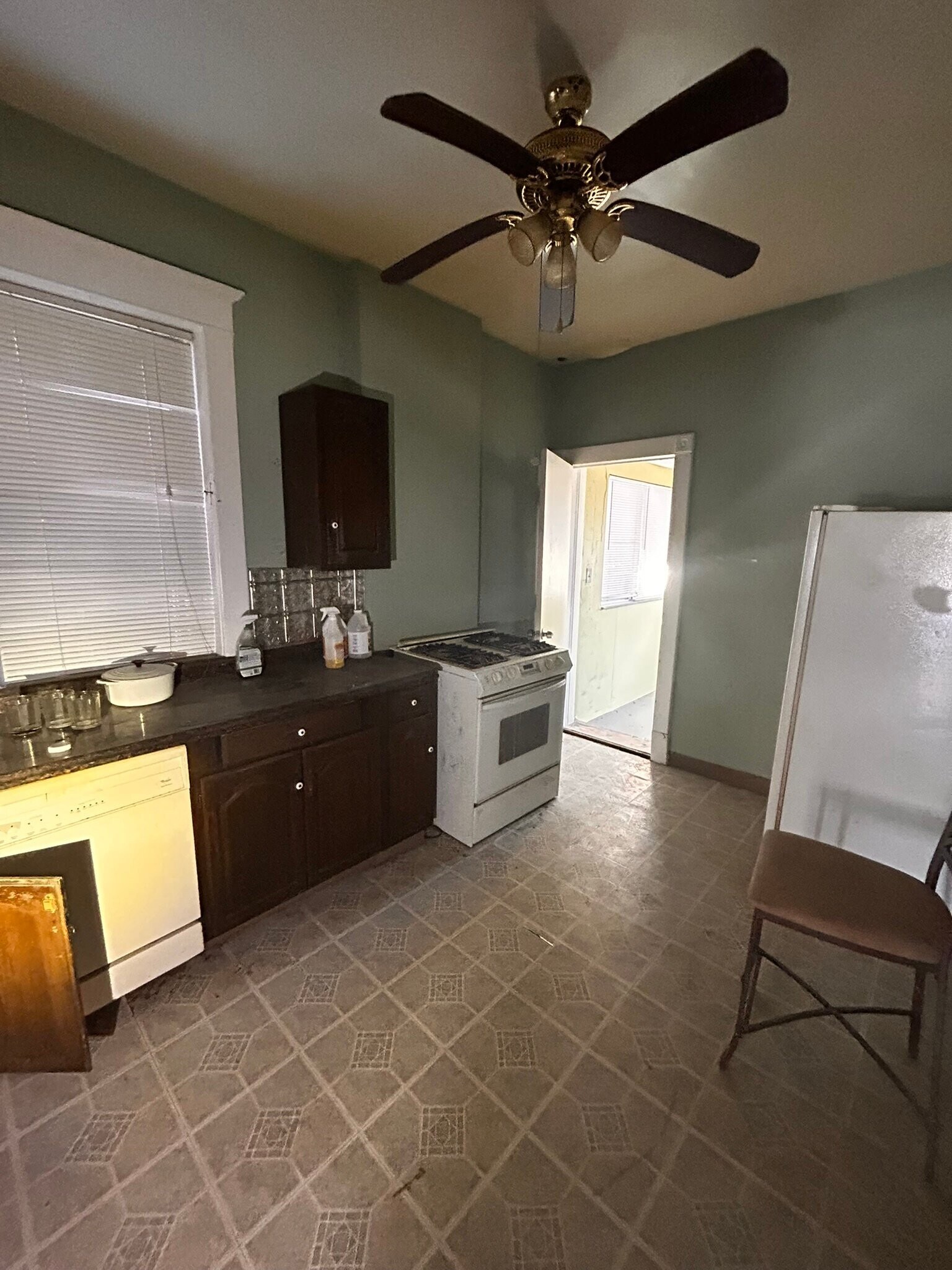 Building Photo - 1460 Laurel St