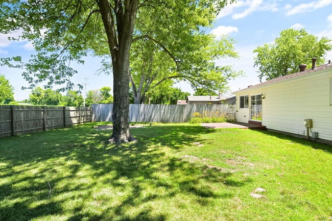 Building Photo - 3483 Norberg Dr