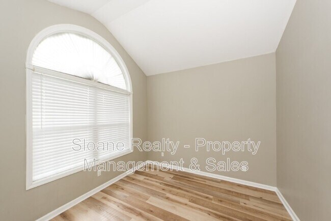 Building Photo - 112 Tanglewood Cir