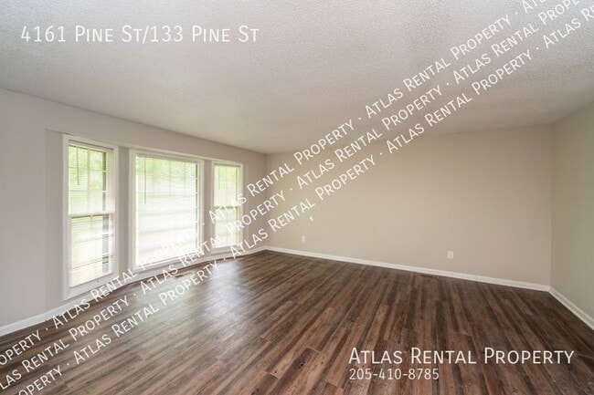 Building Photo - 4161 Pine St