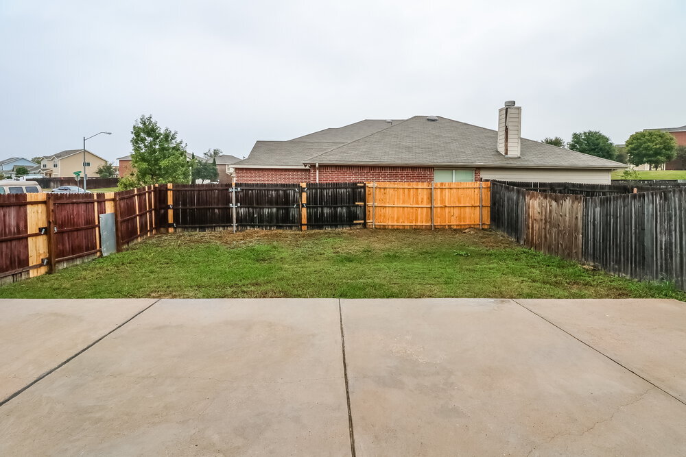 Building Photo - 1303 Macaw Ct