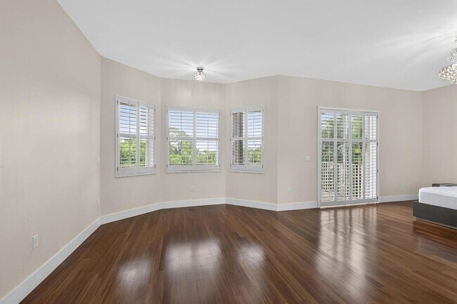 Building Photo - 1724 Annandale Cir