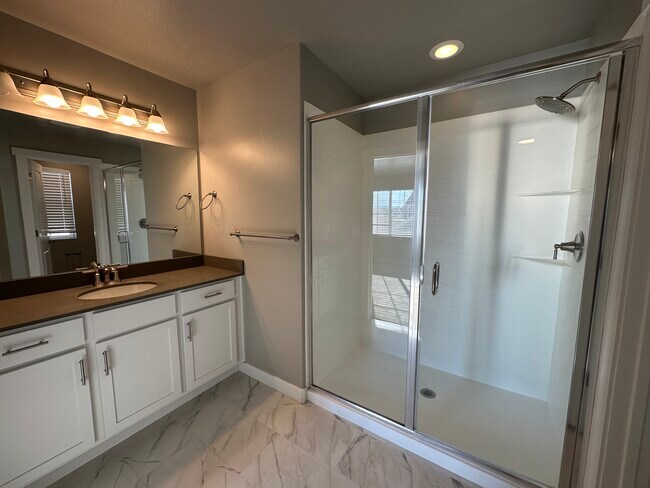Building Photo - 1429 3500 W