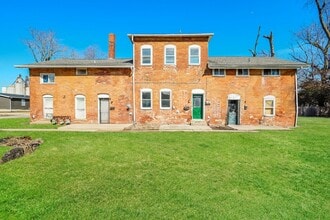 Building Photo - 20 Vernon Ave