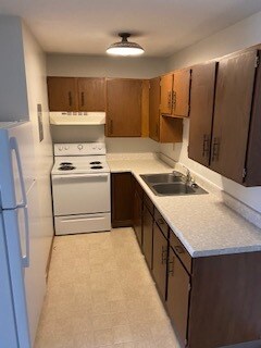 Building Photo - College View