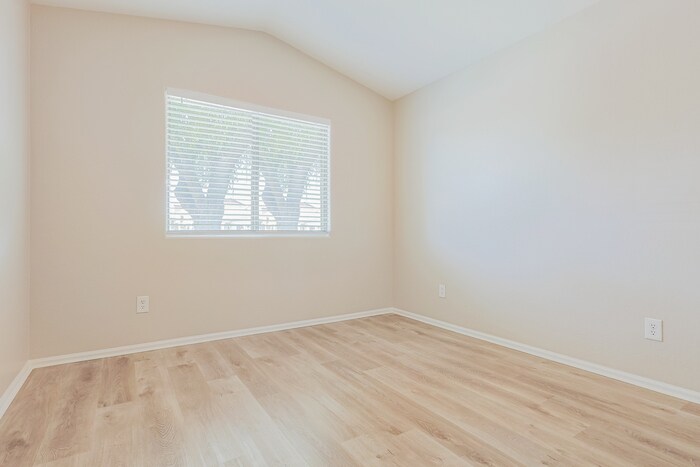 Building Photo - 3834 E Rose Quartz Ln