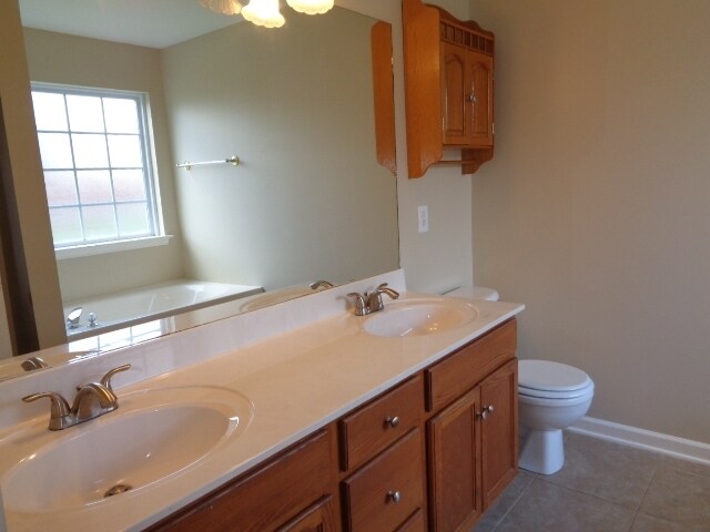 Building Photo - 1039 Saddle Wood Dr