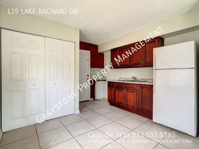 Building Photo - 139 Lake Rachard Dr