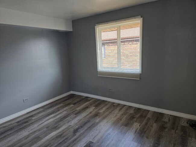 Building Photo - 17701 Park Blvd