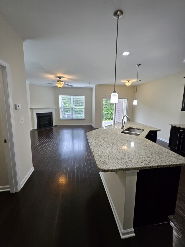 Building Photo - 110 Fargale Ln