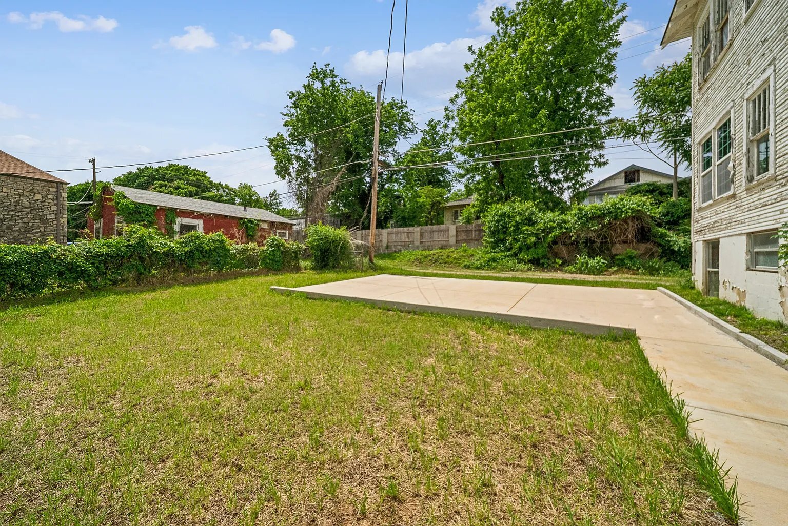 Building Photo - 310 N Rosedale Ave
