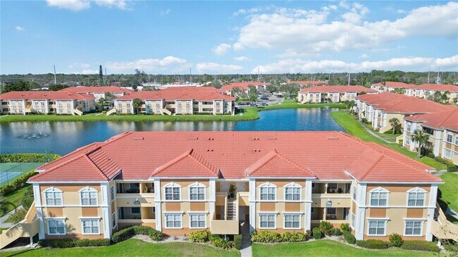 Building Photo - 1005 Villagio Cir