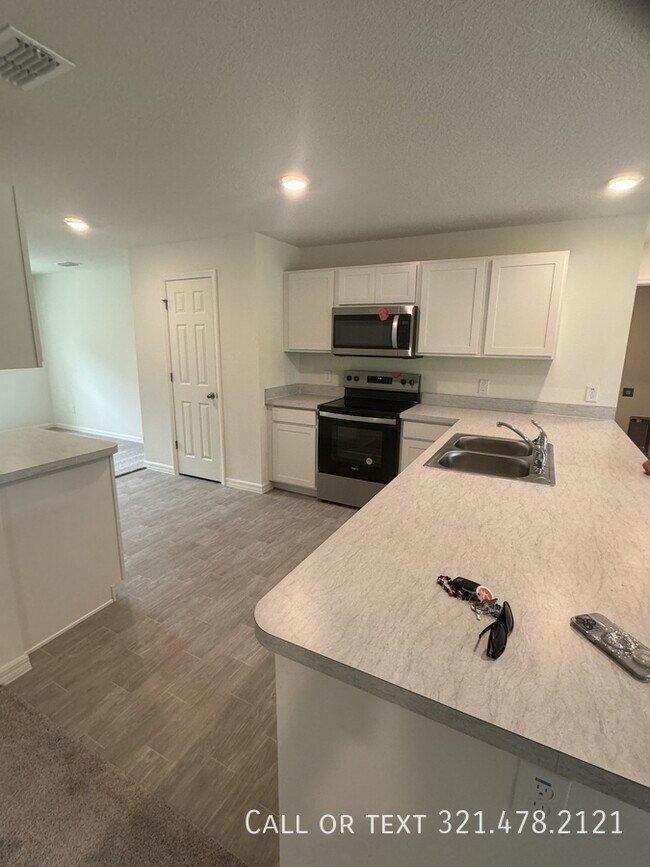 Building Photo - 1568 Seeley Cir NW