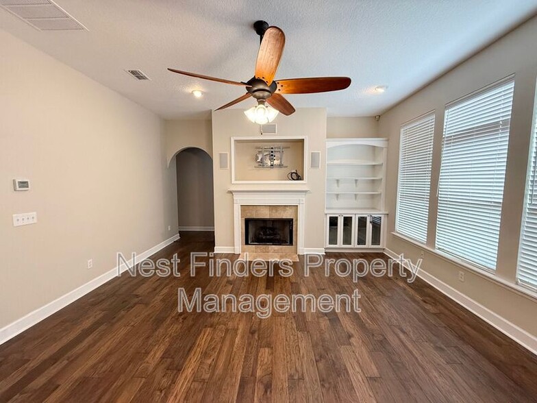Building Photo - 7860 Turnstone Cir E