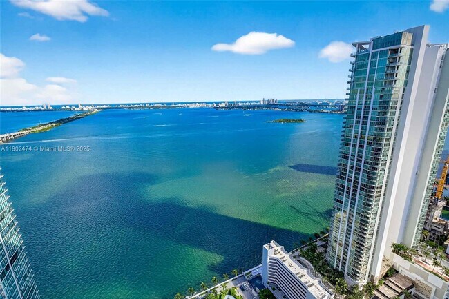 Building Photo - 480 NE 31st St