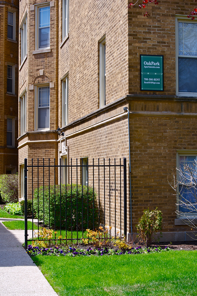 Primary Photo - 1412-1414 N. Austin Blvd.