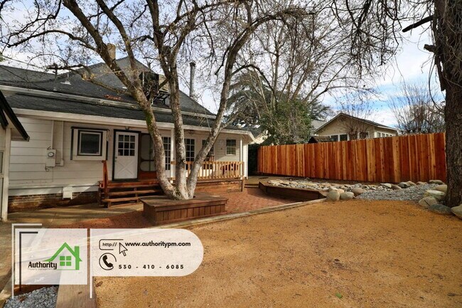 Building Photo - 1804 Chestnut St