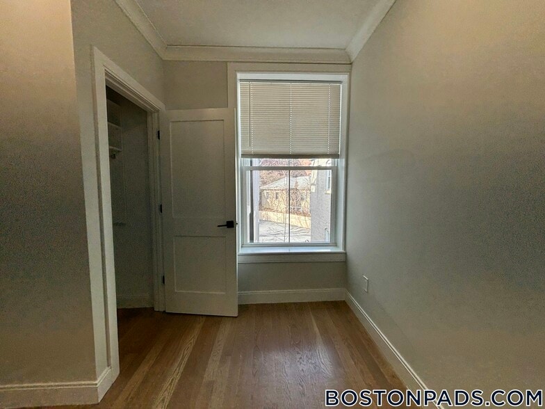 Building Photo - 47 Englewood Ave