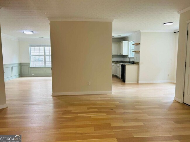 Building Photo - 5 Stony Oak Dr