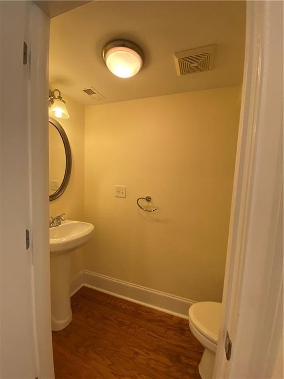 Building Photo - 2887 Laureate Ct