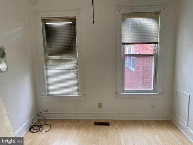Building Photo - 1642 6th St NW