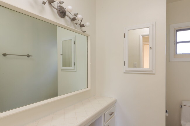 Pool House Bathroom - 14332 Greenleaf St