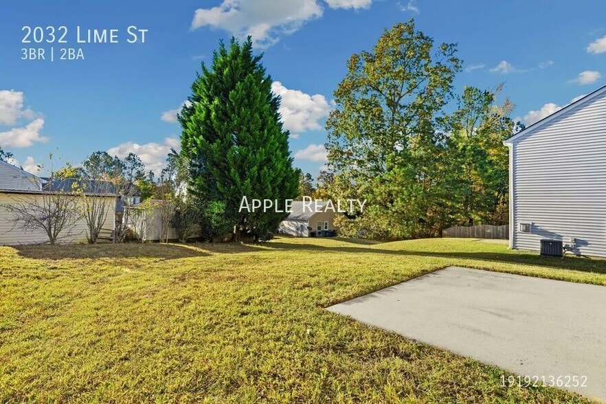 Building Photo - 2032 Lime St
