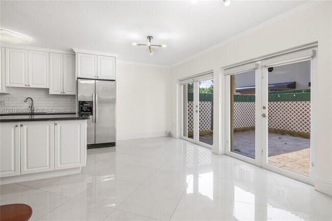 Building Photo - 7773 SW 94th Ln