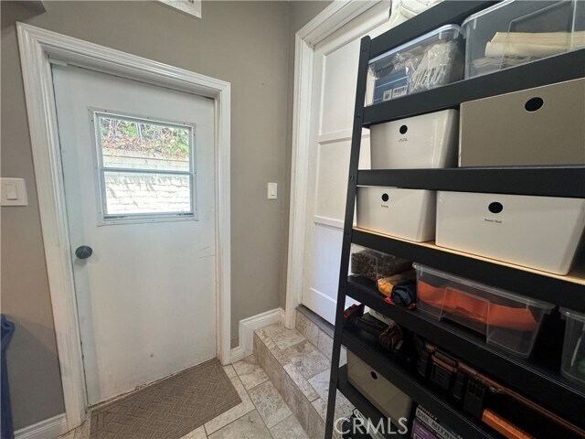 Building Photo - 800 Skyland Dr