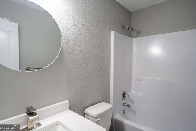 Building Photo - 3243 Newtons Crest Cir