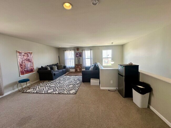 Building Photo - 2664 Solidago Dr