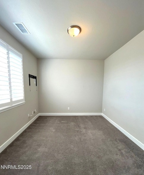 Building Photo - 2025 Elk Falls Way