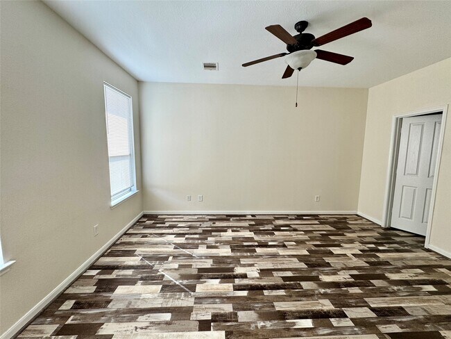 Building Photo - 18627 White Barnwood Ct