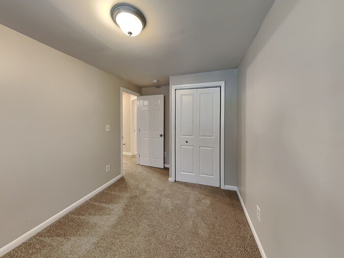 Building Photo - 1383 Muirfield Dr